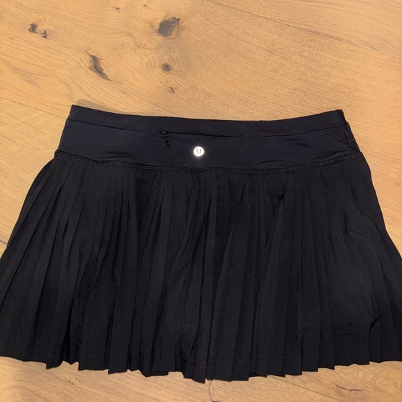 Lululemon pleated tennis skirt - Picture 3 of 5
